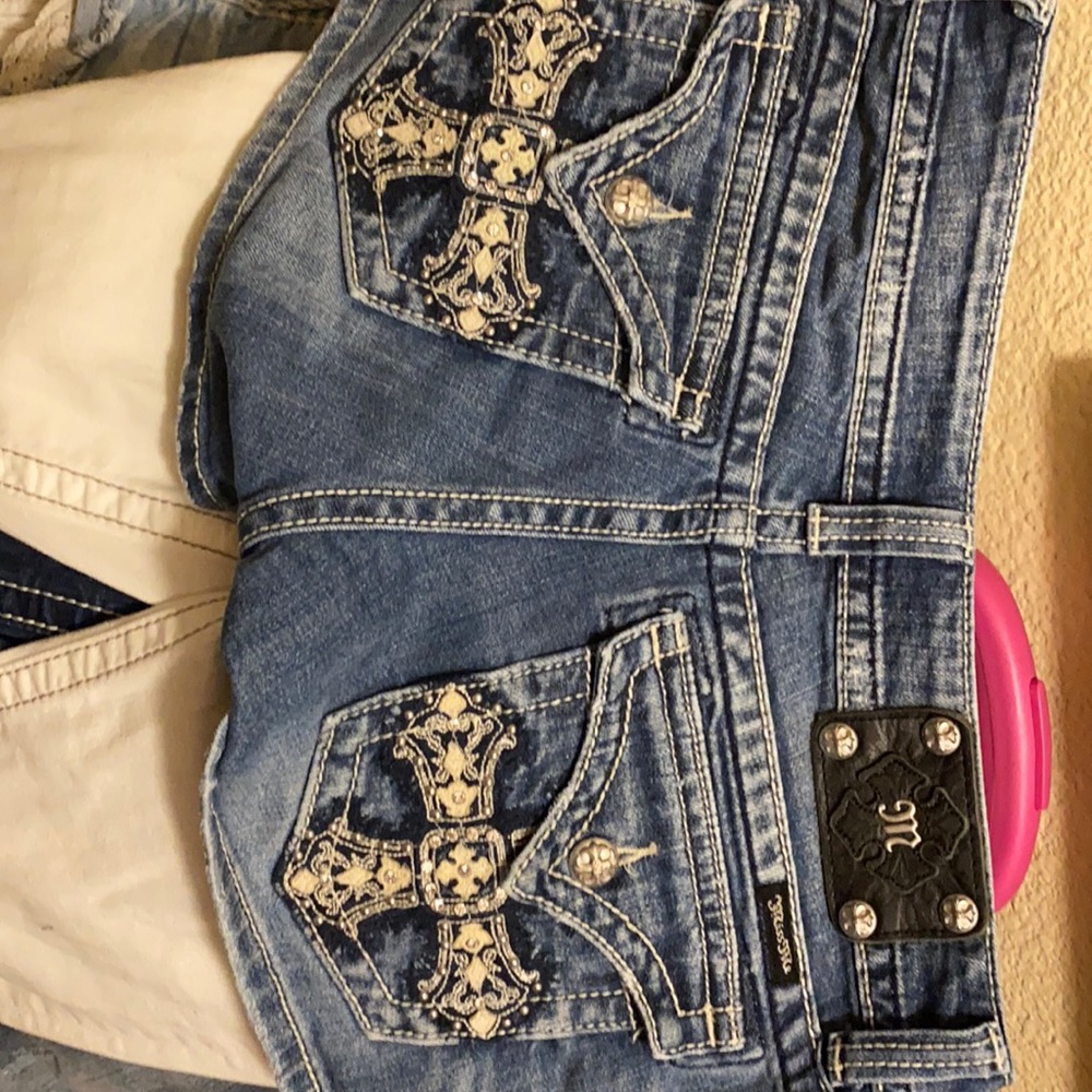 Shorts 27